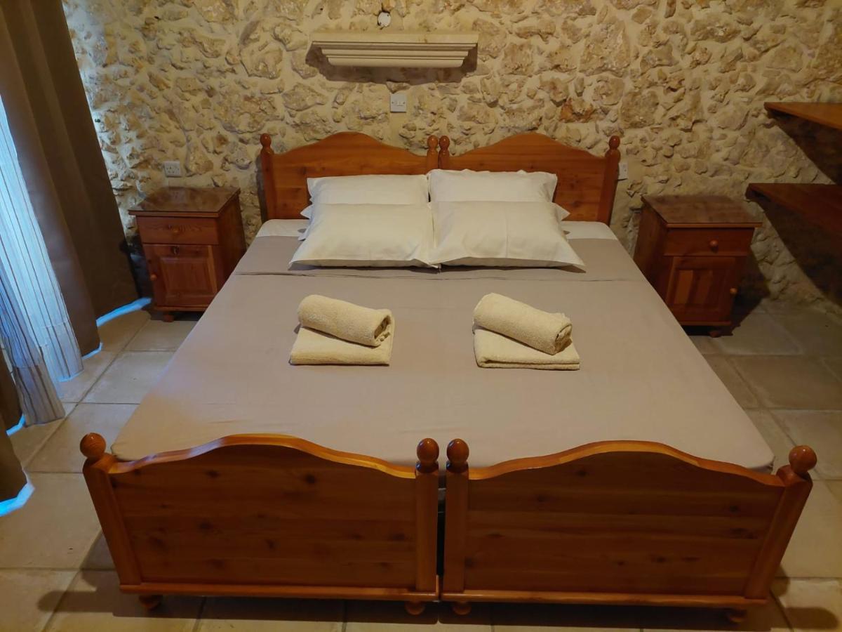 Mj Farmhouse B&B Шаара Экстерьер фото